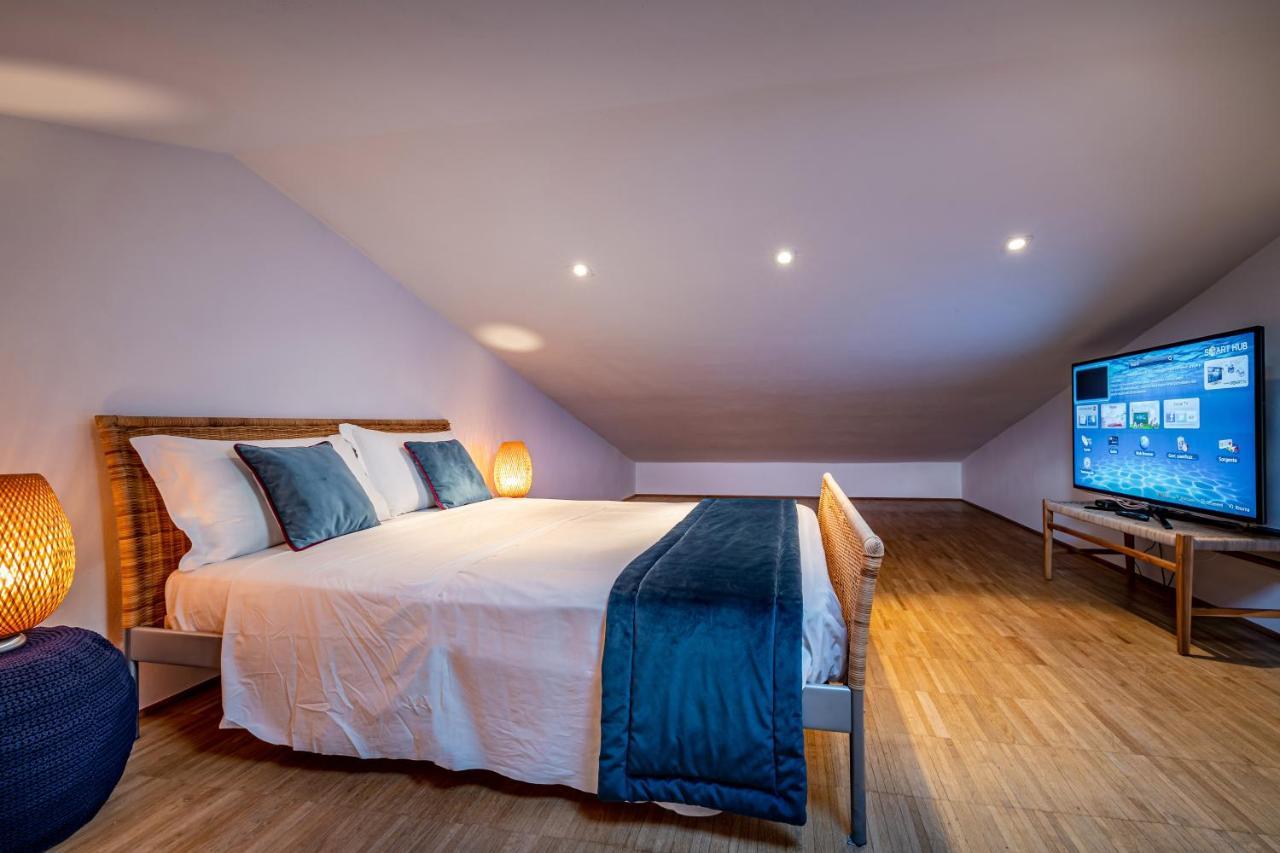 Yid Penthouse On Florence River With Parking Exteriér fotografie